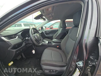 2025 Toyota RAV4 XLE - miniatura 7