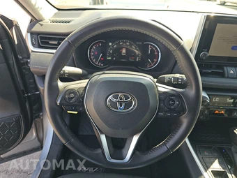 2025 Toyota RAV4 XLE - miniatura 16