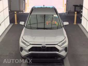 2025 Toyota RAV4 XLE - miniatura 2