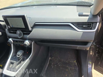 2025 Toyota RAV4 XLE - miniatura 16
