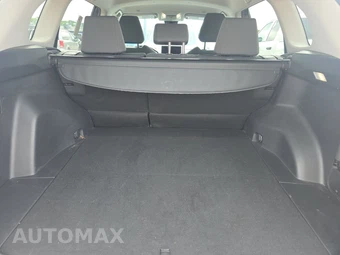 2025 Toyota RAV4 XLE - miniatura 16
