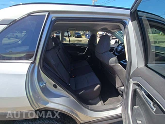 2025 Toyota RAV4 XLE - miniatura 13