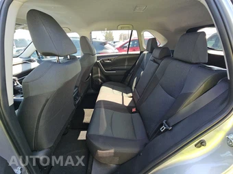 2025 Toyota RAV4 XLE - miniatura 13
