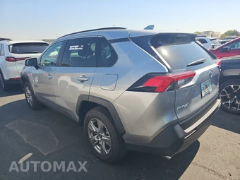 2025 Toyota RAV4 XLE - miniatura 6