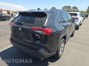 2025 Toyota RAV4 XLE - miniatura 4