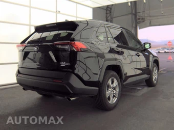 2025 Toyota RAV4 XLE - miniatura 5