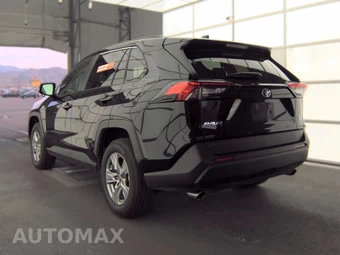 2025 Toyota RAV4 XLE - miniatura 8