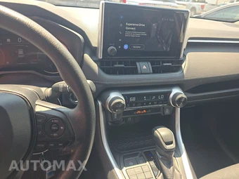 2025 Toyota RAV4 XLE - miniatura 11