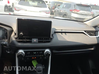 2025 Toyota RAV4 XLE - miniatura 17