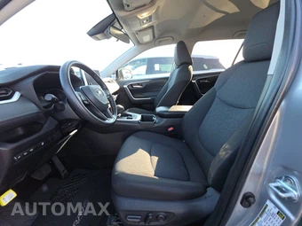 2025 Toyota RAV4 XLE - miniatura 13