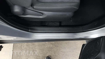 2025 Toyota RAV4 XLE - miniatura 33