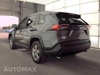 2025 Toyota RAV4 XLE - miniatura 6