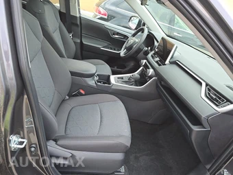2025 Toyota RAV4 XLE - miniatura 8
