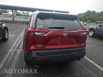 2025 Toyota RAV4 XLE - miniatura 5