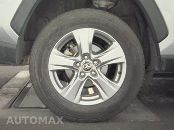 2025 Toyota RAV4 XLE – miniatura 11