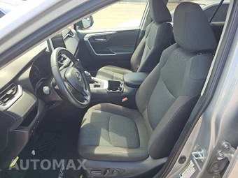 2025 Toyota RAV4 XLE – miniatura 13