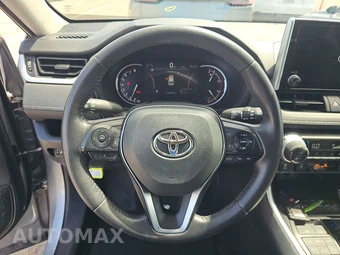 2025 Toyota RAV4 XLE – miniatura 16