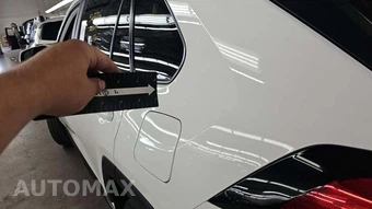 2025 Toyota RAV4 XLE - miniatura 23