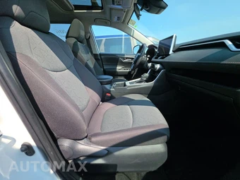 2025 Toyota RAV4 XLE - miniatura 8