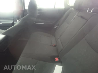 2025 Toyota RAV4 XLE - miniatura 13