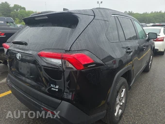 2025 Toyota RAV4 XLE - miniatura 4