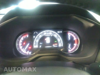 2025 Toyota RAV4 XLE - miniatura 18