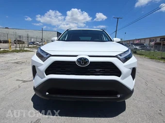 2025 Toyota RAV4 XLE - miniatura 2