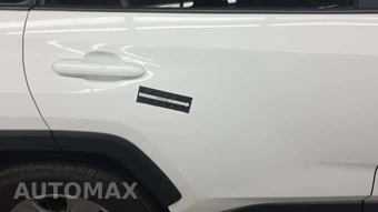 2025 Toyota RAV4 XLE - miniatura 30