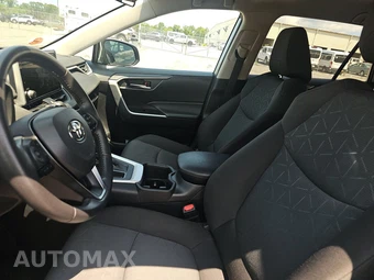 2025 Toyota RAV4 XLE - miniatura 12