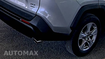 2025 Toyota RAV4 XLE - miniatura 9