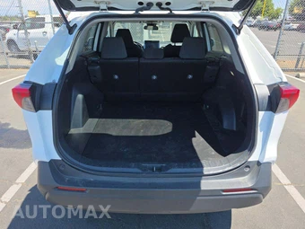 2025 Toyota RAV4 XLE – miniatura 11