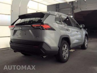 2025 Toyota RAV4 XLE - miniatura 5