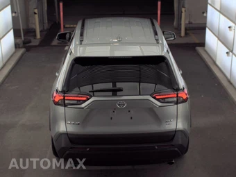 2025 Toyota RAV4 XLE - miniatura 6