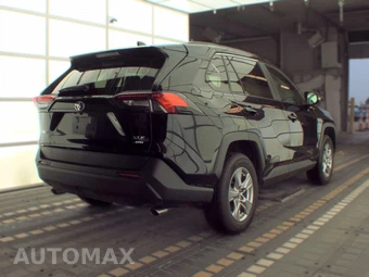 2025 Toyota RAV4 XLE - miniatura 5