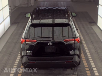 2025 Toyota RAV4 XLE - miniatura 6