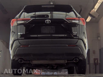 2025 Toyota RAV4 XLE - miniatura 7
