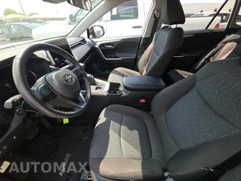 2025 Toyota RAV4 XLE - miniatura 13