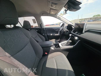 2025 Toyota RAV4 XLE - miniatura 14
