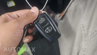 2025 Toyota RAV4 XLE - miniatura 24