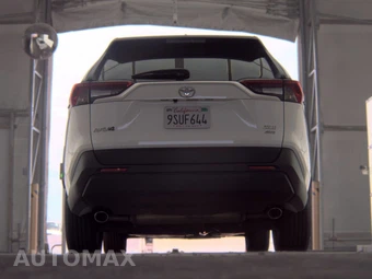 2025 Toyota RAV4 XLE - miniatura 7
