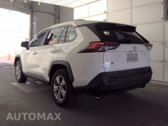 2025 Toyota RAV4 XLE - miniatura 8