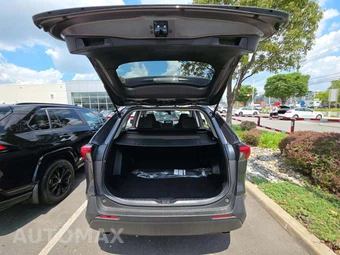 2025 Toyota RAV4 XLE - miniatura 14