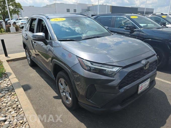 2025 Toyota RAV4 XLE - miniatura 4