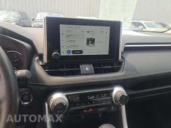2025 Toyota RAV4 XLE – miniatura 10
