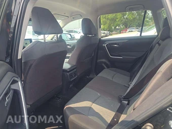 2025 Toyota RAV4 XLE – miniatura 13
