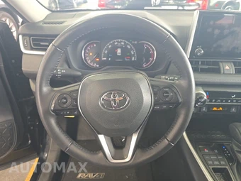 2025 Toyota RAV4 XLE - miniatura 10