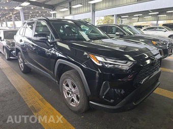 2025 Toyota RAV4 XLE - miniatura 3
