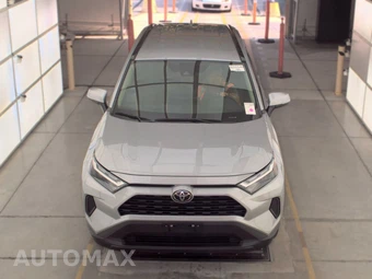 2025 Toyota RAV4 XLE - miniatura 2