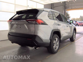 2025 Toyota RAV4 XLE - miniatura 5