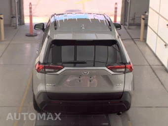 2025 Toyota RAV4 XLE - miniatura 6